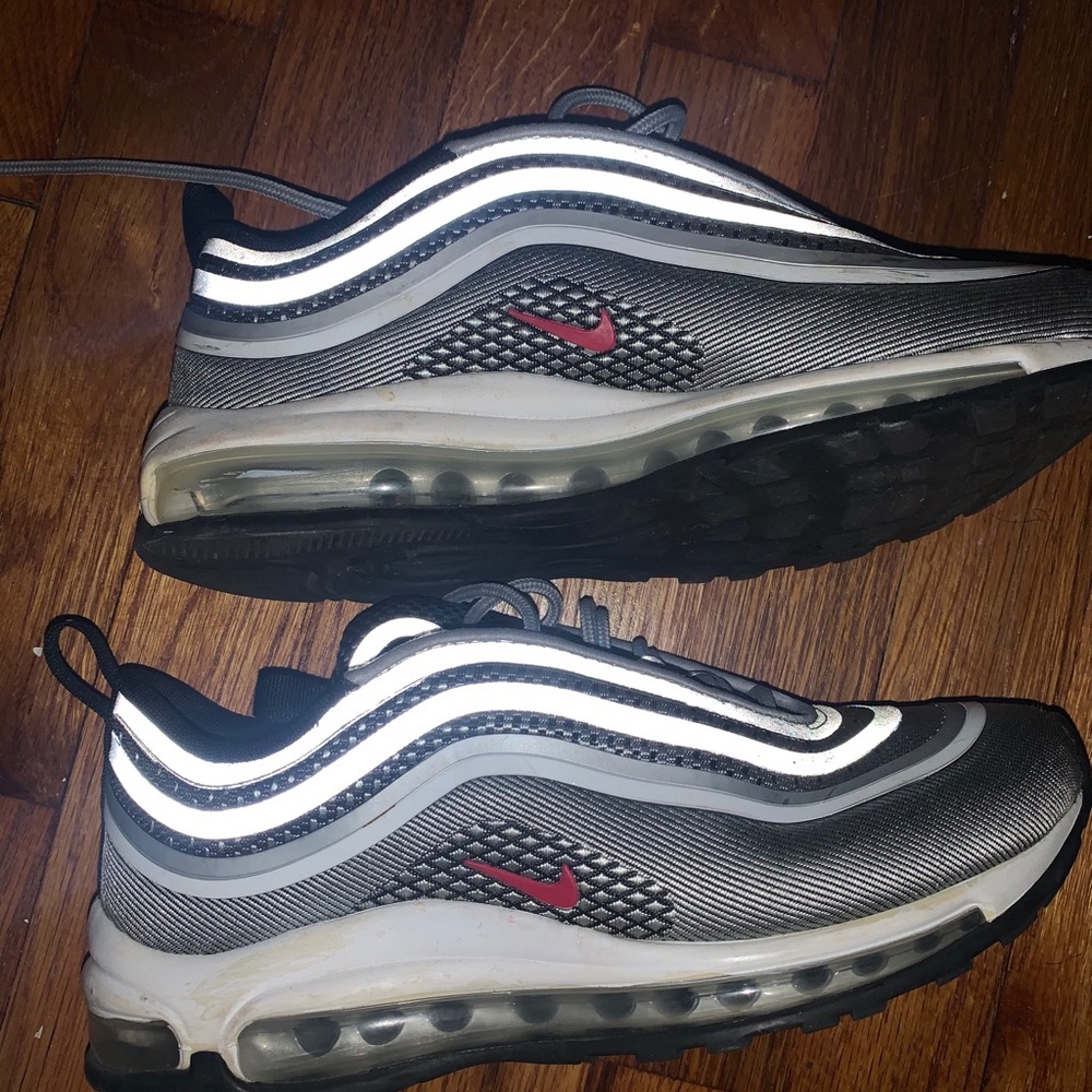 Silver and red 95’s